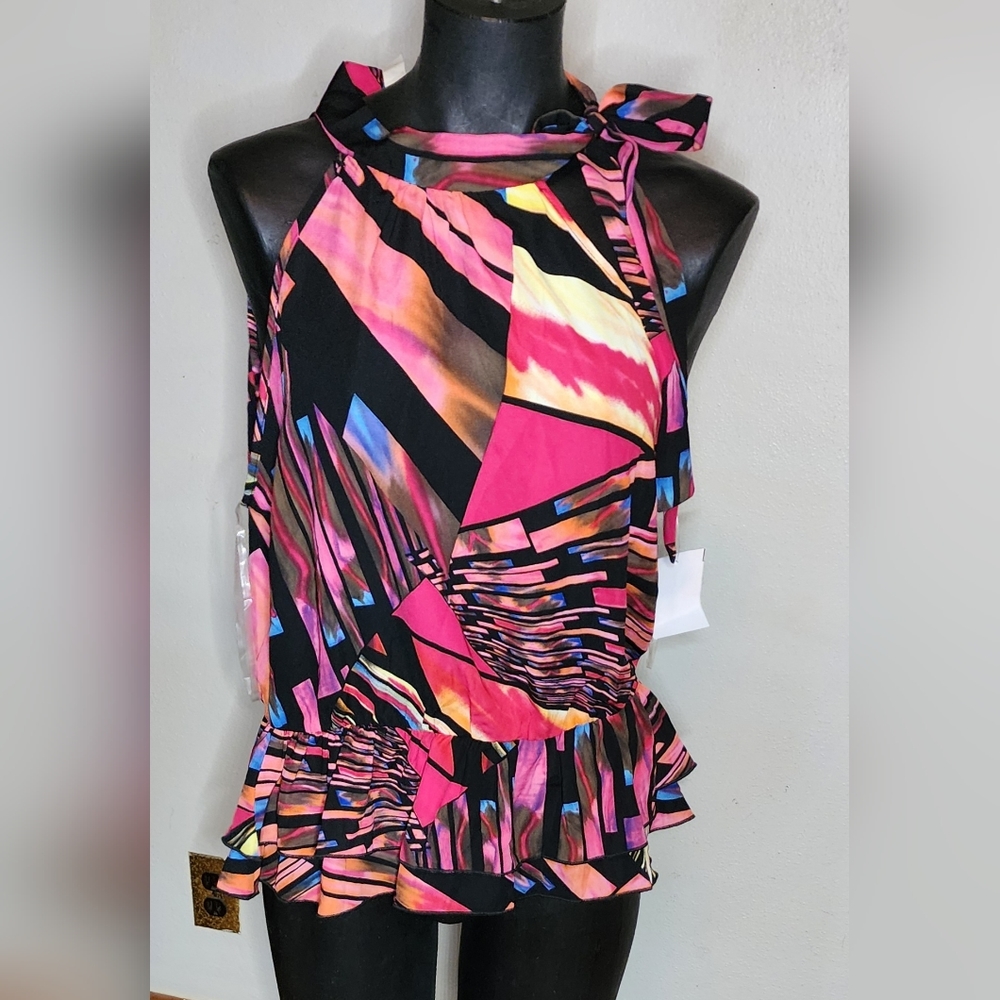 Hello Miss halter top.  Sz Sm